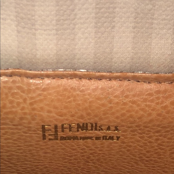 FENDI CROSSBODY - Picture 5 of 8